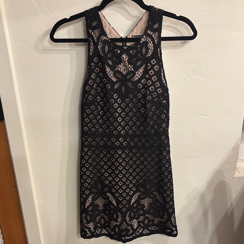 Chelsea 28 Black Lace Sleeveless Mini Dress Lined XS